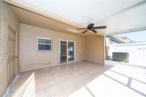 Townhouse in Wesley Chapel, Florida 3 bedrooms, 135.64 sq.m. № 1844436 - photo 14