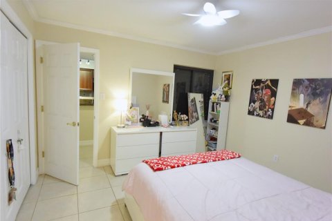 Condominio en venta en Sarasota, Florida, 2 dormitorios, 98.94 m2 № 2149986 - foto 18