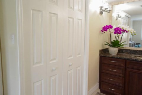 Condominio en venta en Sarasota, Florida, 2 dormitorios, 98.94 m2 № 2149986 - foto 14