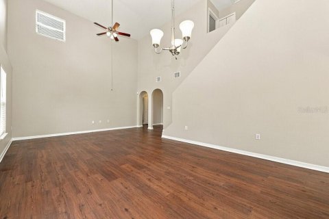 Villa ou maison à louer à Riverview, Floride: 4 chambres, 196.95 m2 № 2389433 - photo 6