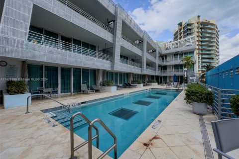 Copropriété à louer à Miami Beach, Floride: 46.45 m2 № 1977959 - photo 2