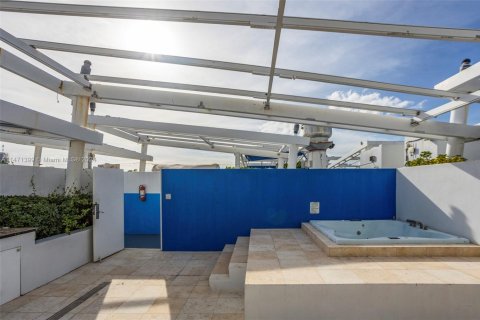 Copropriété à louer à Miami Beach, Floride: 46.45 m2 № 1977959 - photo 5
