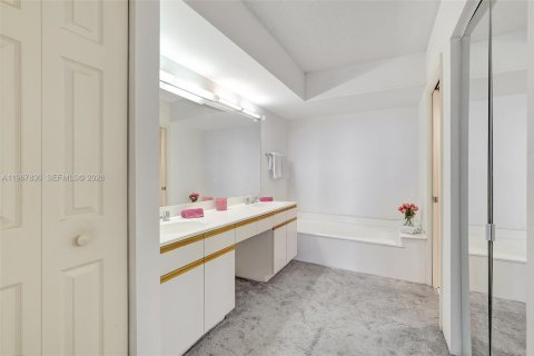 Condominio en venta en Aventura, Florida, 2 dormitorios, 101.36 m2 № 2029166 - foto 8