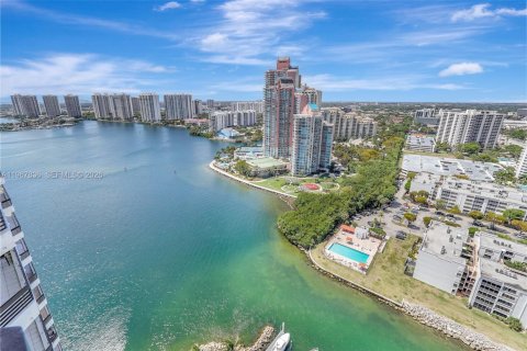 Condominio en venta en Aventura, Florida, 2 dormitorios, 101.36 m2 № 2029166 - foto 12