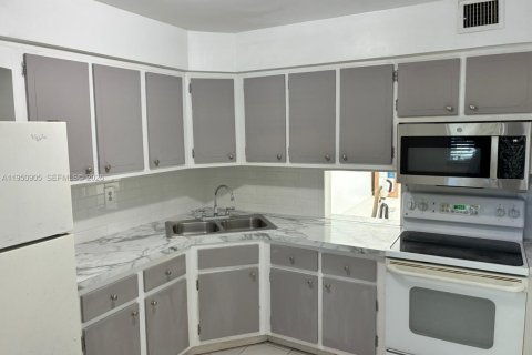 Condo à Miami, Floride, 2 chambres  № 2007640