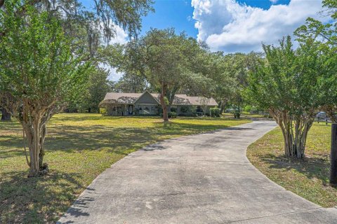 Casa en Ocala, Florida 3 dormitorios, 150.32 m2 № 2131158