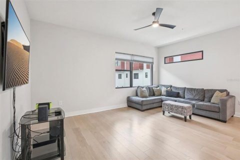 Adosado en venta en Saint Petersburg, Florida, 3 dormitorios, 194.07 m2 № 1835278 - foto 10
