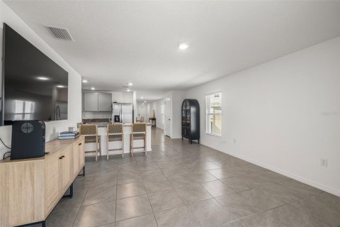 House in Dade City, Florida 3 bedrooms, 145.48 sq.m. № 2115225 - photo 25