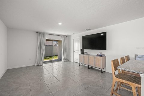 House in Dade City, Florida 3 bedrooms, 145.48 sq.m. № 2115225 - photo 23