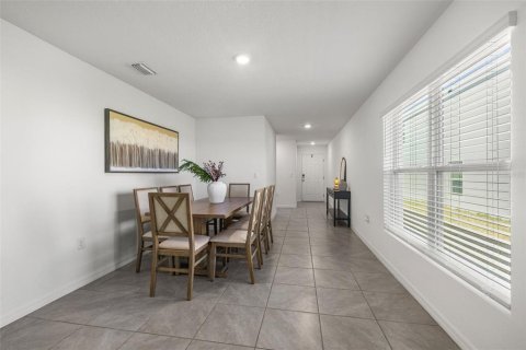 House in Dade City, Florida 3 bedrooms, 145.48 sq.m. № 2115225 - photo 17
