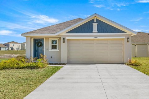 House in Dade City, Florida 3 bedrooms, 145.48 sq.m. № 2115225 - photo 2
