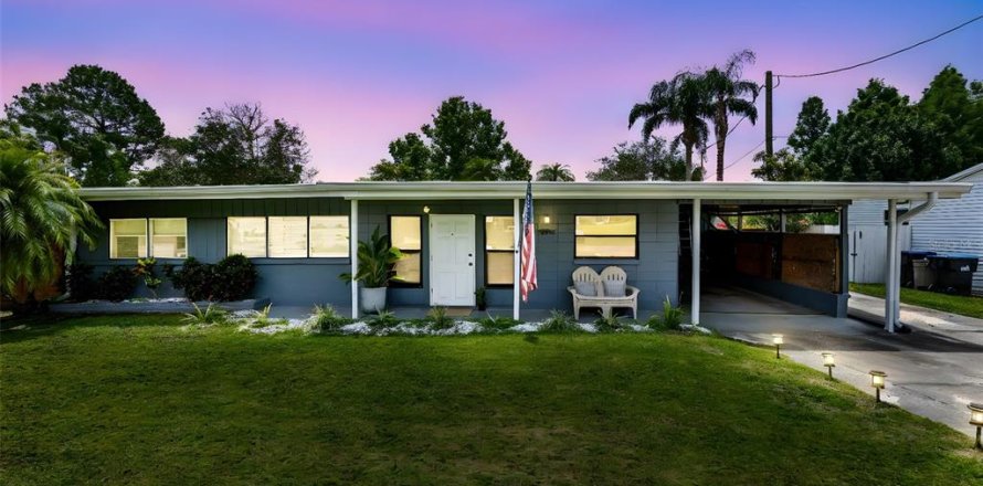 House in Orlando, Florida 3 bedrooms, 120.87 sq.m. № 1757504