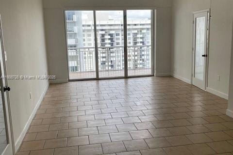 Купить кондоминиум в Авентура, Флорида 2 спальни, 116.22м2, № 1745906 - фото 3