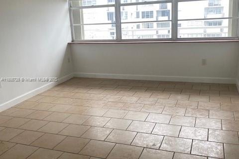 Купить кондоминиум в Авентура, Флорида 2 спальни, 116.22м2, № 1745906 - фото 13