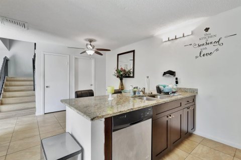 Townhouse in West Palm Beach, Florida 2 bedrooms, 114.83 sq.m. № 2247247 - photo 18
