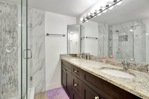 Townhouse in West Palm Beach, Florida 2 bedrooms, 114.83 sq.m. № 2247247 - photo 24