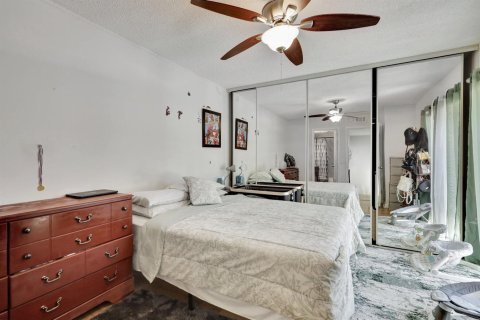 Townhouse in West Palm Beach, Florida 2 bedrooms, 114.83 sq.m. № 2247247 - photo 29