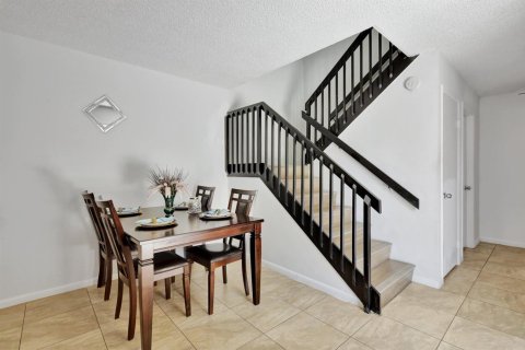 Townhouse in West Palm Beach, Florida 2 bedrooms, 114.83 sq.m. № 2247247 - photo 7