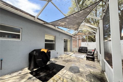 House in Coconut Creek, Florida 4 bedrooms, 140.75 sq.m. № 1880234 - photo 19