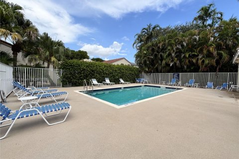 House in Coconut Creek, Florida 4 bedrooms, 140.75 sq.m. № 1880234 - photo 20