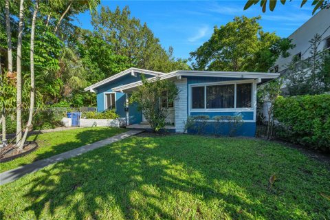 House in Miami, Florida 3 bedrooms, 104.05 sq.m. № 1948910 - photo 3