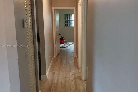 Купить виллу или дом в Майами, Флорида 4 спальни, 129.78м2, № 1991603 - фото 10