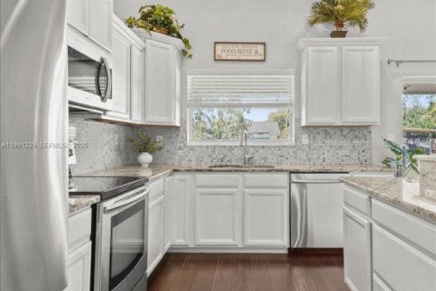 Villa ou maison à vendre à Homestead, Floride: 4 chambres, 170.38 m2 № 2065019 - photo 20