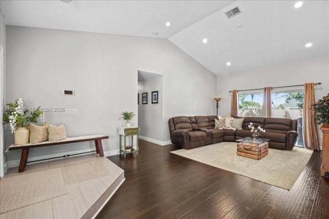 Villa ou maison à vendre à Homestead, Floride: 4 chambres, 170.38 m2 № 2065019 - photo 19