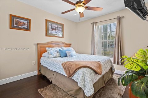 Villa ou maison à vendre à Homestead, Floride: 4 chambres, 170.38 m2 № 2065019 - photo 18