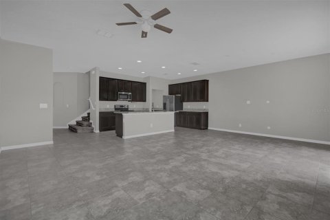 Townhouse in Apopka, Florida 3 bedrooms, 191.75 sq.m. № 2305114 - photo 9