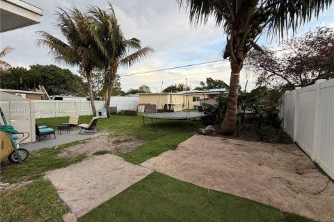 Casa en venta en Hollywood, Florida, 3 dormitorios, 122.26 m2 № 2058747 - foto 17