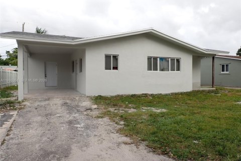 Casa en Hollywood, Florida 3 dormitorios, 122.26 m2 № 2058747