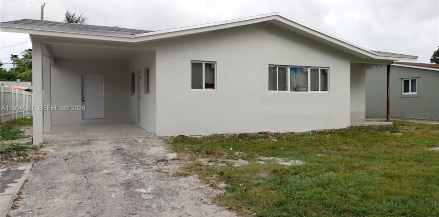 Casa en Hollywood, Florida 3 dormitorios, 122.26 m2 № 2058747