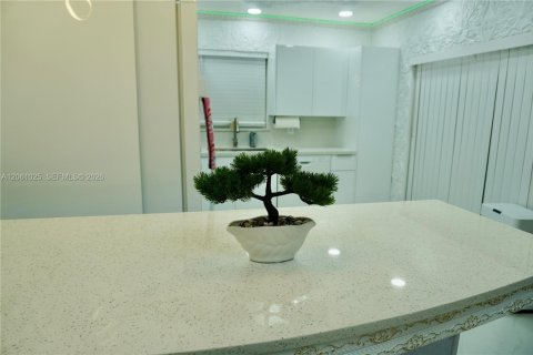 Touwnhouse à vendre à Cutler Bay, Floride: 3 chambres, 120.12 m2 № 2273761 - photo 10