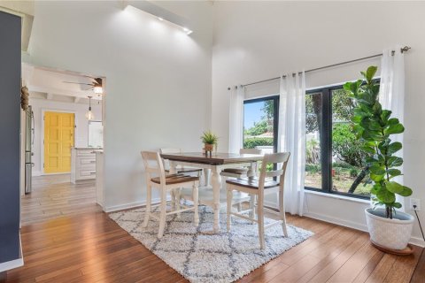Casa en venta en Haines City, Florida, 3 dormitorios, 227.05 m2 № 2204162 - foto 18