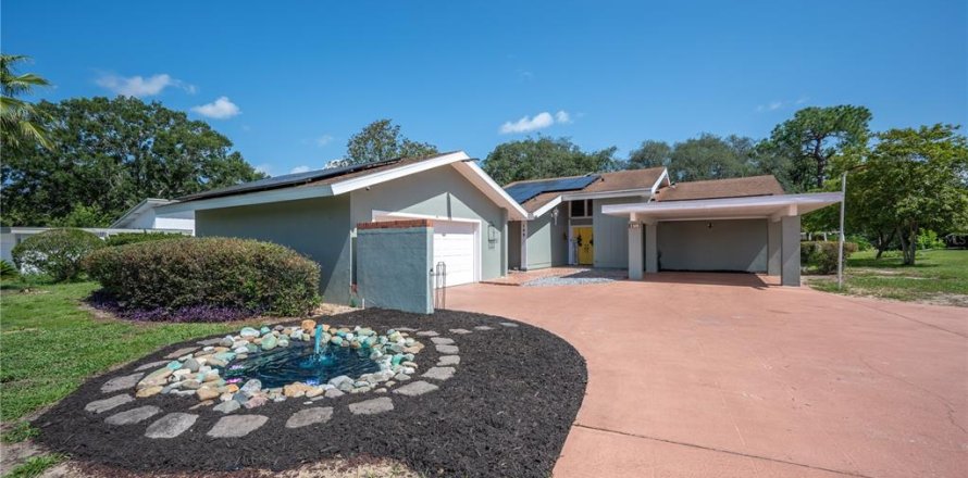 Casa en Haines City, Florida 3 dormitorios, 227.05 m2 № 2204162