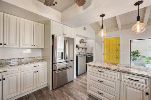 Casa en venta en Haines City, Florida, 3 dormitorios, 227.05 m2 № 2204162 - foto 17