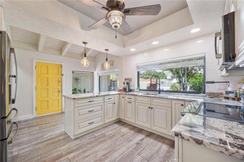 Casa en venta en Haines City, Florida, 3 dormitorios, 227.05 m2 № 2204162 - foto 13
