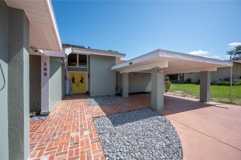 Casa en venta en Haines City, Florida, 3 dormitorios, 227.05 m2 № 2204162 - foto 4