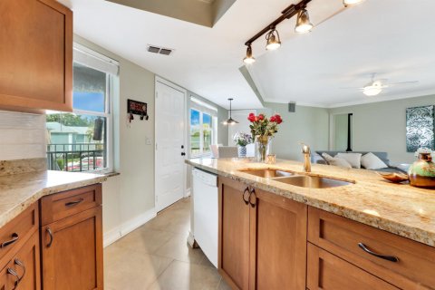 Copropriété à vendre à Stuart, Floride: 2 chambres, 111.48 m2 № 2185242 - photo 10