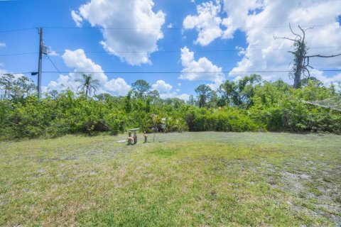 Villa ou maison à vendre à Port Charlotte, Floride: 3 chambres, 119.01 m2 № 1901275 - photo 28