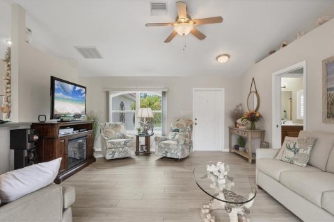 Villa ou maison à vendre à Port Charlotte, Floride: 3 chambres, 119.01 m2 № 1901275 - photo 10