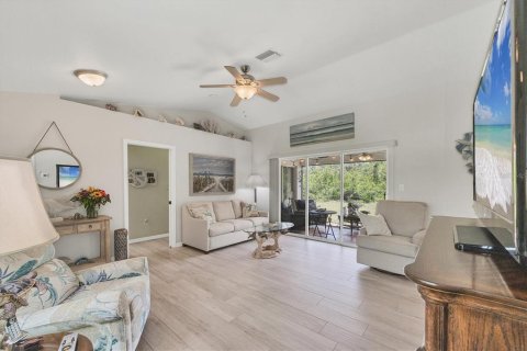 Villa ou maison à vendre à Port Charlotte, Floride: 3 chambres, 119.01 m2 № 1901275 - photo 7