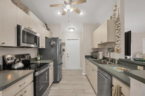 Villa ou maison à vendre à Port Charlotte, Floride: 3 chambres, 119.01 m2 № 1901275 - photo 13