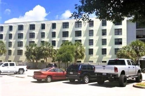 Condo in Clearwater, Florida, 2 bedrooms  № 2204583 - photo 2