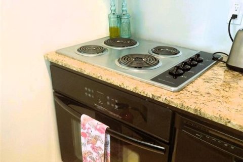 Condo in Clearwater, Florida, 2 bedrooms  № 2204583 - photo 6