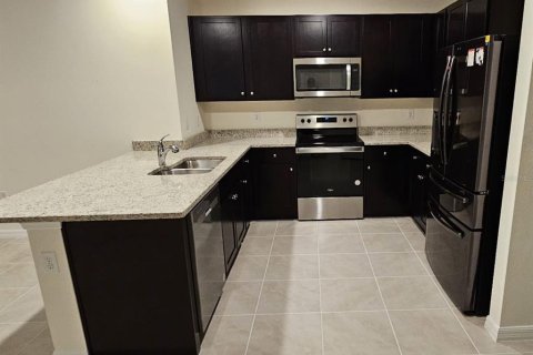 Casa en alquiler en Davenport, Florida, 3 dormitorios, 139.73 m2 № 1912061 - foto 5