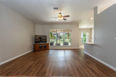 Villa ou maison à vendre à Palm Coast, Floride: 3 chambres, 228.45 m2 № 1900861 - photo 2