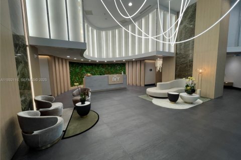 Condominio en alquiler en Miami, Florida, 1 dormitorio, 75.62 m2 № 1991069 - foto 25