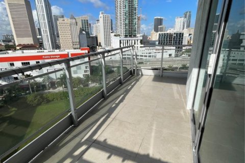 Condominio en alquiler en Miami, Florida, 1 dormitorio, 75.62 m2 № 1991069 - foto 13